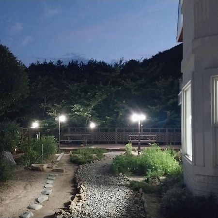 White House Hotel Namhae Exterior foto