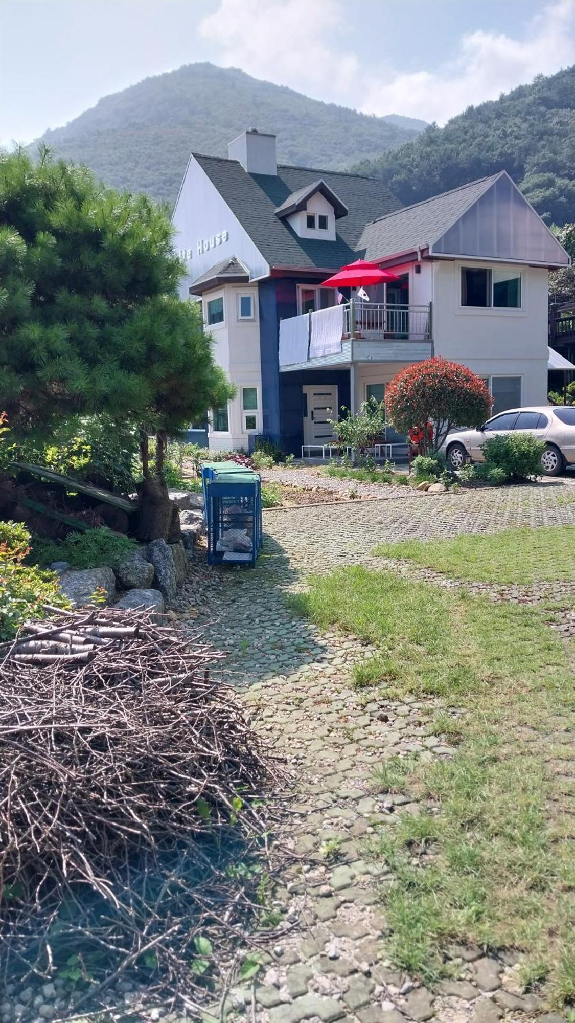 White House Hotel Namhae Exterior foto
